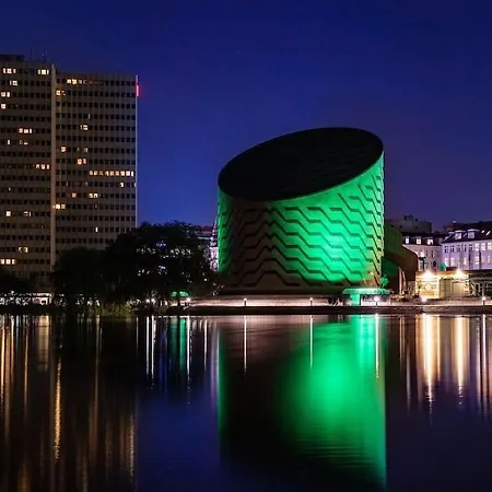 2br Next To The Lakes Apartamento