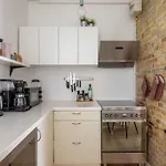 Apartment 2br Next To The Lakes
