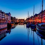Apartment 2br Next To The Lakes Copenhagen
